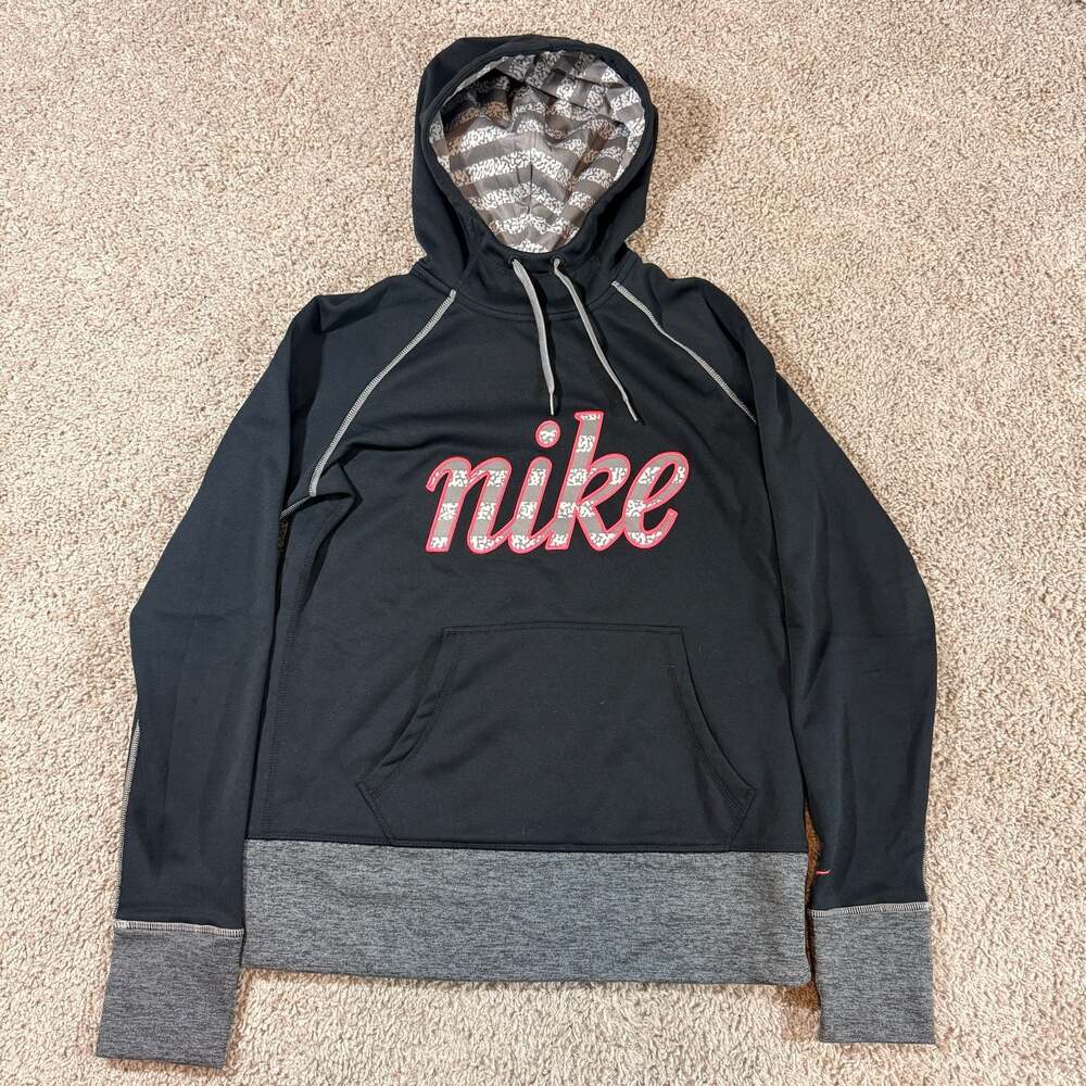 Nike Therma Fit Hoodie Mens Medium Black Script Logo Pullover Training EUC
